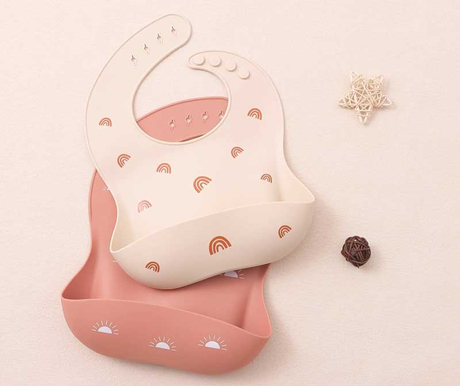 Fabricante de babadores de silicone na China.jpg
